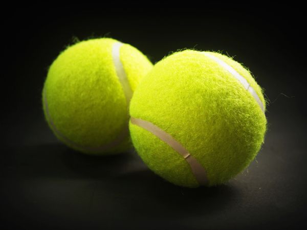 Piłki do tenisa: Jak wybrać najlepsze dla siebie